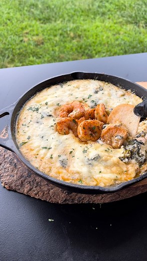 My Spinach & Artichoke Cajun Shrimp Dip!! | SouthernVibin