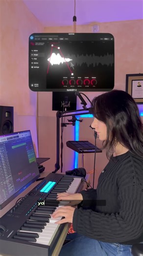 I have never seen a synth do this