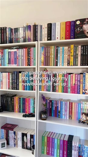 yall im trying so hard to love it 😭 it's been like 2 months and i am just pretending it doesn't exist lmao #BookTok #booktokfyp #bookshelforganization #bookshelves #bookorganization