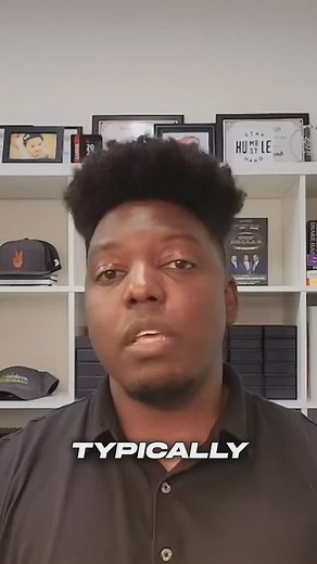 Not all sober living homes are the same! 🏡✨ There are 4 levels of recovery residences, according to NARR (National Alliance for Recovery Residences): 🔹 Level 1 – Peer-Run: Least structured, self-governed homes where residents hold each other accountable. No paid staff. If you hear of issues with sober living homes, it’s usually this level of home. 🔹 Level 2 – Monitored: Sober living homes with a house manager, regular drug testing, and peer accountability. This is where I started with my firs