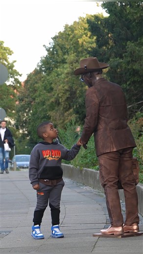 Funny Statue prank#bushman#prank#statue#prank#funny | funny prank
