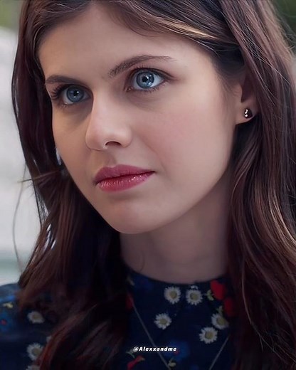 Her eyes are so beautiful omg 👀💓#eyes #alexandradaddario #ytshorts