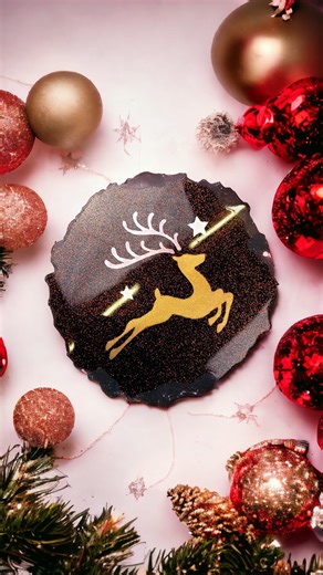 This turned out sooo cooool 🤩 I will never stop trying and experimenting new things 🦌 . Mold from @moldsandshapes Get a Discount with: SKArtHouse10 . . . #epoxy #epoxyresin #resinart #resin #handmade #epoxyart #resinartist #resinartwork #art #satisfyingvideo #epoxyresinart #fluidart#epoxyresin #epoxypouring #design #interiordesign #epoxidharz #satisfying #beautiful #decoration #instagram #reels #handmade #resincoaster #resincraft | SK Art House