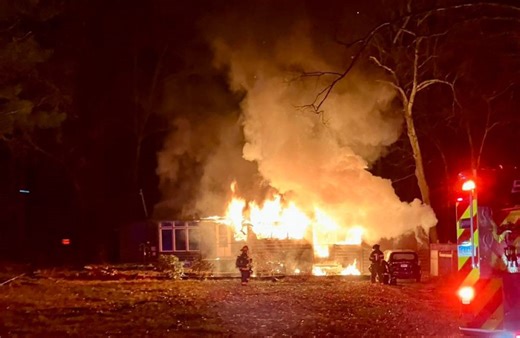 Farmington house evacuated after early morning fire