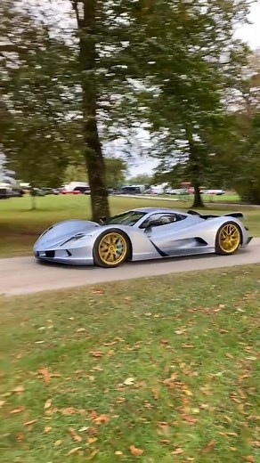 15K views · 41 reactions | You're looking at the fastest-accelerating road-legal car in the world! 0–60mph is dealt with in 1.69 seconds, 0–186mph takes 10.9 seconds, and top speed is 249mph/@automobile_aspark | Salon Privé | Facebook