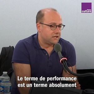 L'historien Johann Chapoutot analyse une continuité entre les techniques de "management" du régime nazi et ce que nous connaissons aujourd'hui. Dans son essai "Libres d'obéir", un cadre du IIIe Reich se distingue, Reinhard Höhn, qui se reconvertira en formateur... de management. | France Culture