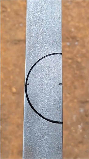 If there is no angle ruler, the thread can be a solution to make a 90 degree connection angle