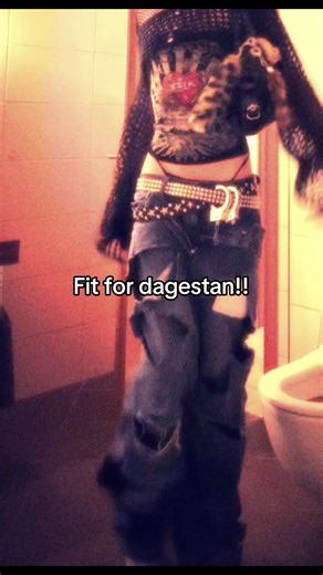 2000s Fashion Trends: Exploring McBling Style