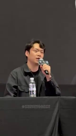 They said they assigned each character name with specific Chinese characters and meanings…!Su-in: 囚 (prisoner) + 人 (person)Ki-tae: 媐 (happiness/joy) + 太 (extreme)#김혜윤 #KimHyeYoon #살목지 #Salmokji