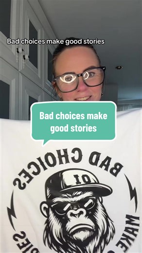 Graphic tee. #graphictee #graphicteeoutfit #graphicteeshirts