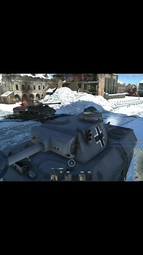 Experiencing Lancaster Bombers in War Thunder