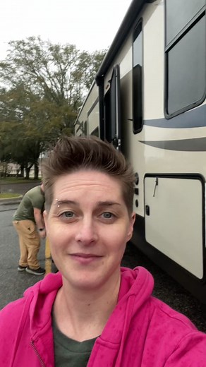 @crackerbarrel for the win! #boondocking #rvlife #rvliving #glampinglife #campinglife #travellife #fulltimerv #fulltimervlife #fulltimervcouple #nomadcouple