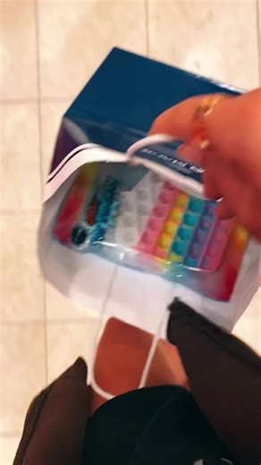 FIDGET HUNTING ☮️ MALL!! 🌺 #mall #fidgethunting 🌊 #fidgets #popits #saltypassion #viral? #fidgethunt 🌈 #foryou #fypシ @saltypassion ### #fy #f