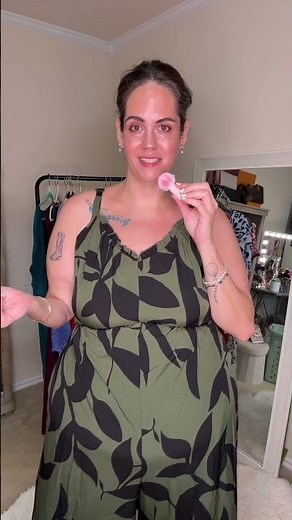 If you’re sick of uncomfortable strapless bras, a Shapermint bra is worth a try