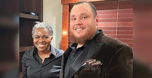 Luke Combs Has Message For Tracy Chapman After Viral Grammy Performance