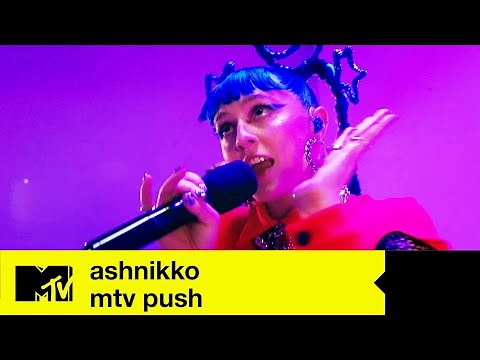 Ashnikko - 'Daisy' (Live Performance) + Extended Interview | MTV Push