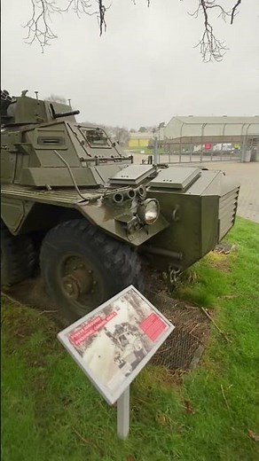 Walkaround British Army Alvis FV603B Saracen Armoured Personnel Carrier Mk5. Real life scale.