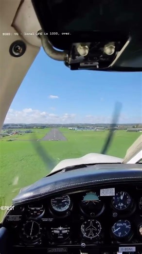 Arrival at RWY 24, Henstridge (EGHS) in a PA28-181