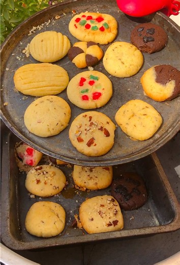 How to Make Biscuits without Oven | Without Oven Biscuits at Home | How to make Cookies at Home | Biscuit bnany ka tarika | Ingredients: Ghee 1 cup Granulated sugar 1 cup Vanilla essence 1/2 tsp 1 egg at room temp 3 cups all purpose flour #biscuits #withoutovenbiscuits #sajidasaeedshub #cooking #withoutoven Biscuits bnany ka tarika, bghair oven biscuits kesy bnain, how to make biscuits without oven, no oven cookies, baking tips, baking tips and tricks, sajida saeeds hub recipes, recipes by sajid
