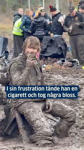 Eliasz Dawidson körde fast i GGN-leran – tog en cigg. | Helagotland