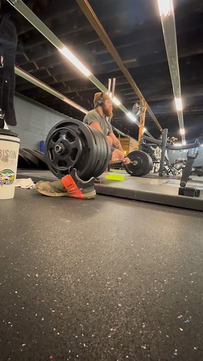 545 goes up 🤓. And if you can’t tell by now I jam out to fergie, that is all | Steve Rodriguez