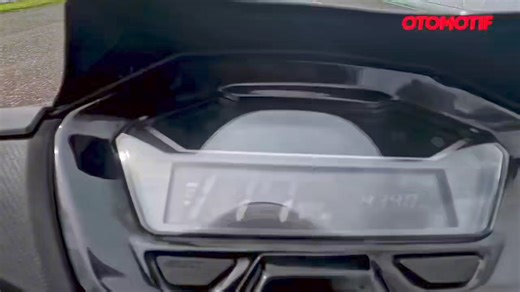 179K views · 792 reactions | Drag Race Battle: YAMAHA LEXI LX 155 vs HONDA VARIO 160 樂 #motormania #yamaha #LEXiLX155 #vs #honda #vario160 YTC @OTOMOTIFTV Full Review   https://youtu.be/RNFu2_gupnc?si=iQDLnWC9KR083qYC | Motor Mania | Facebook