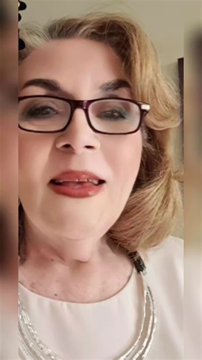 Βίντεο χρήστη Xenia (@xeniatselikapapagiannako) με μουσική Εχε γεια πάντα γεια - Cafe Aman İstanbul