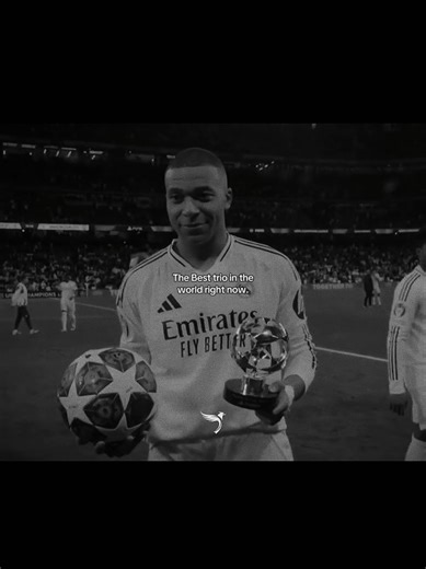 Last season, Mbappé delivered huge numbers for Real Madrid, finishing with around 44 goals across all competitions and 31 goals in La Liga alone. Even though his overall creativity and non-penalty output dropped compared to his previous club, he remained Madrid’s most consistent goal threat and one of the most decisive forwards in Europe. His presence changed the way Madrid attacked, making him more of a pure finisher while still carrying the team in many big moments. Vinícius Júnior had a stron
