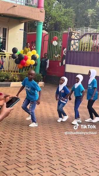 Engaging Kids' Color Day Activities with Pigeons