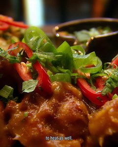 You can't go wrong with fried chicken in the #MasterChefAU kitchen 😍🍗 Get the recipe 👉 bit.ly/DepindersFriedChicken | MasterChef Australia