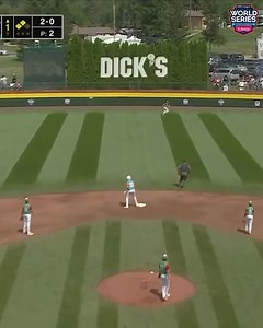 3 for Venezuela 🇻🇪 Jhonson Freitez hammers one over the wall! 📺: ESPN | #LLWS | Little League