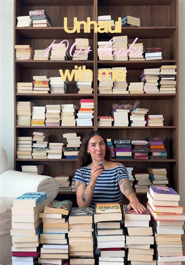 Let’s unhaul 100 books 📚⭐️🕯️☕️ #booktokfyp #booklover #bookshelves #bookunhaul #cozyaesthetic