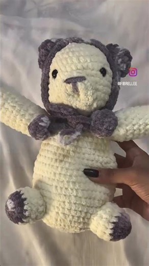 Make a bunny out of a yarn👀 #crochet #handmadeseller #crochetpatterns #crochetkeychain