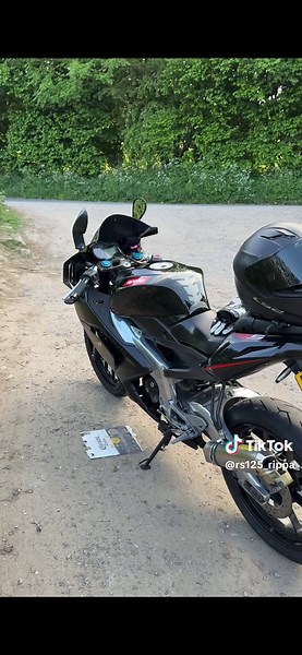 Exploring the Excitement of Aprilia RS125 Motorbikes