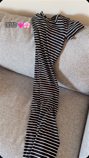 Hope Elizabeth on Instagram: "andddd I forgot the shoes 🤣🌸🩷 love to all, my DMs are open - - - - - - - #ootd #grwm #widow #youngmom #youngwidow #mom #grief"