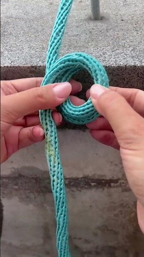 Simple and practical single knot