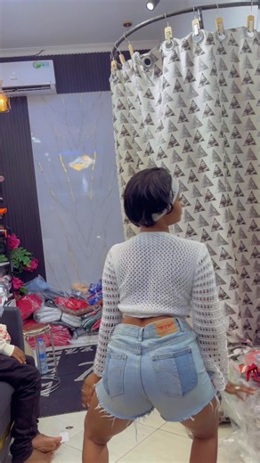 HIVI KWANIN MNAPENDAGA KUUPANGIAGA MOYO WANGU SAFAR HII