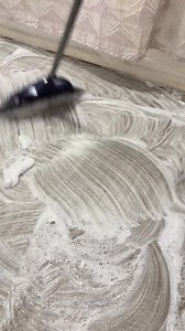 No water broom scrub , this is a long video I hope y’all enjoy🫧 #cleanwithericaa #blowthisupforme #fypシ #mopping #viral #cleantok101 #broomchallenge #floorscrub | Miss Sassy