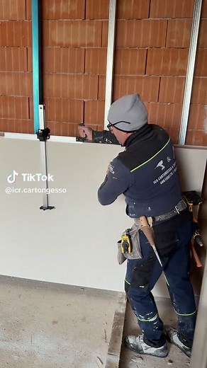 Lavorare con Cartongesso in Italia: Creatività Moderna