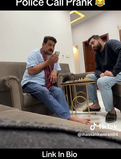 Police Call Prank: Hilarious Reactions Caught on Camera