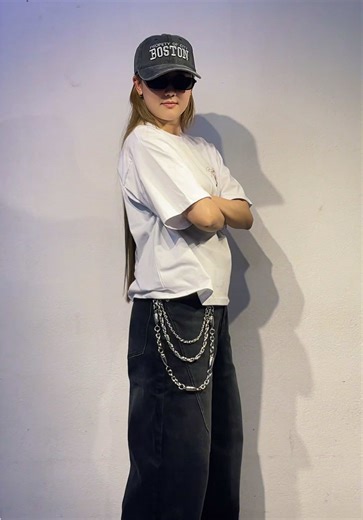 Look at this whole outfit bruh😮‍🔥 UNISEX Drip from head to toe DM to order yours now🫵 Sizes available S,M,L,XL Very limited edition⏳ #arthastreetwear #unisexfashion #baggyjeans #tiktok #deliveryallovernepal🇳🇵