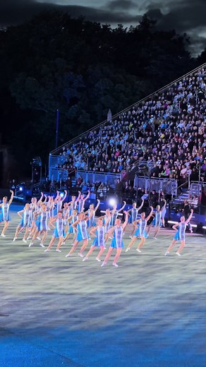 A breathtaking performance from the Royal Edinburgh Military Tattoo 💙 56 Highland Dancers will take you back to stories around the campfire with vivid costumes and enchanting movements. #Scotland #ScotlandTikTok #EdinburghMilitaryTattoo #Edinburgh #MilitaryTattoo #EdinburghCastle #Scottish #ScottishTikTok #EdinburghTikTok #ScottishMusic #EdFringe #HighlandDance