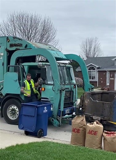 FAST Yardwaste Truck