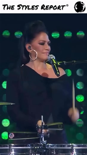Sheila E., the undisputed queen of percussion, brings the house down with this magnificent 2015 performance of her signature song “The Glamorous Life” , alongside the superb Dutch band Ladies of Soul (that sax from Candy Dulfer is 🔥) Sheila’s velvety vocal delivery, top-tier drum skills and incomparable stage presence are fully on display. All hail Queen @sheilae and the wonderful @ladiesofsoul for this stellar performance. 🫡 | Sheila E.