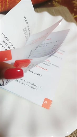 Présentation de la chaîne en chapelet Pour toute vos commandes contactez nous au 0709989195 numéro Whatsapp. | Sénévé Shine