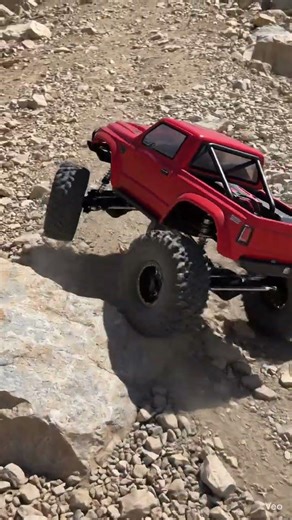 4x4 rc monster truck off_roading climbing mountain 💪 #new #shortvideo