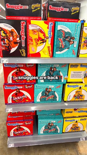 Snuggies are back at walmart #snuggies #holidaygiftguide #christmasgiftideas | Beauty By Brittney XO