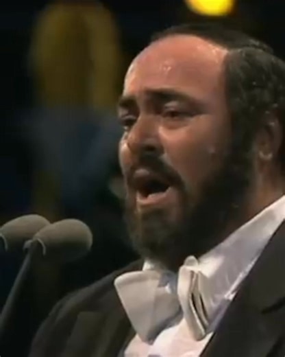 1.3M views · 62K reactions | An Neapolitan favourite, 'Torna a Surriento' is a much-loved song with a high-spirited finale, and a perfect match for the passion and wonder that we learned to expect from Maestro Pavarotti  | Luciano Pavarotti | Facebook