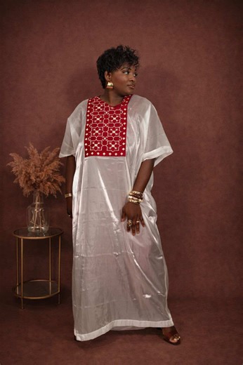 Boubou 2 in 1 Fabric: inner gown silk (soie) Tailles: XL Disponible en 🇩🇪 Expédition partout #africanwear #tiktokafrique #boubou #diaspora