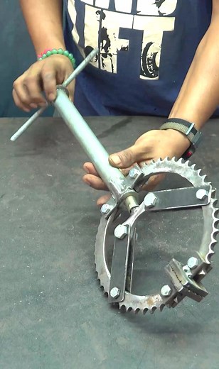 Ingenious Metal Vise Clamp Lock Creation